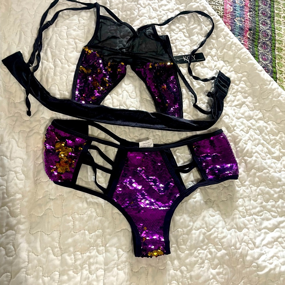 NWT Dancer set